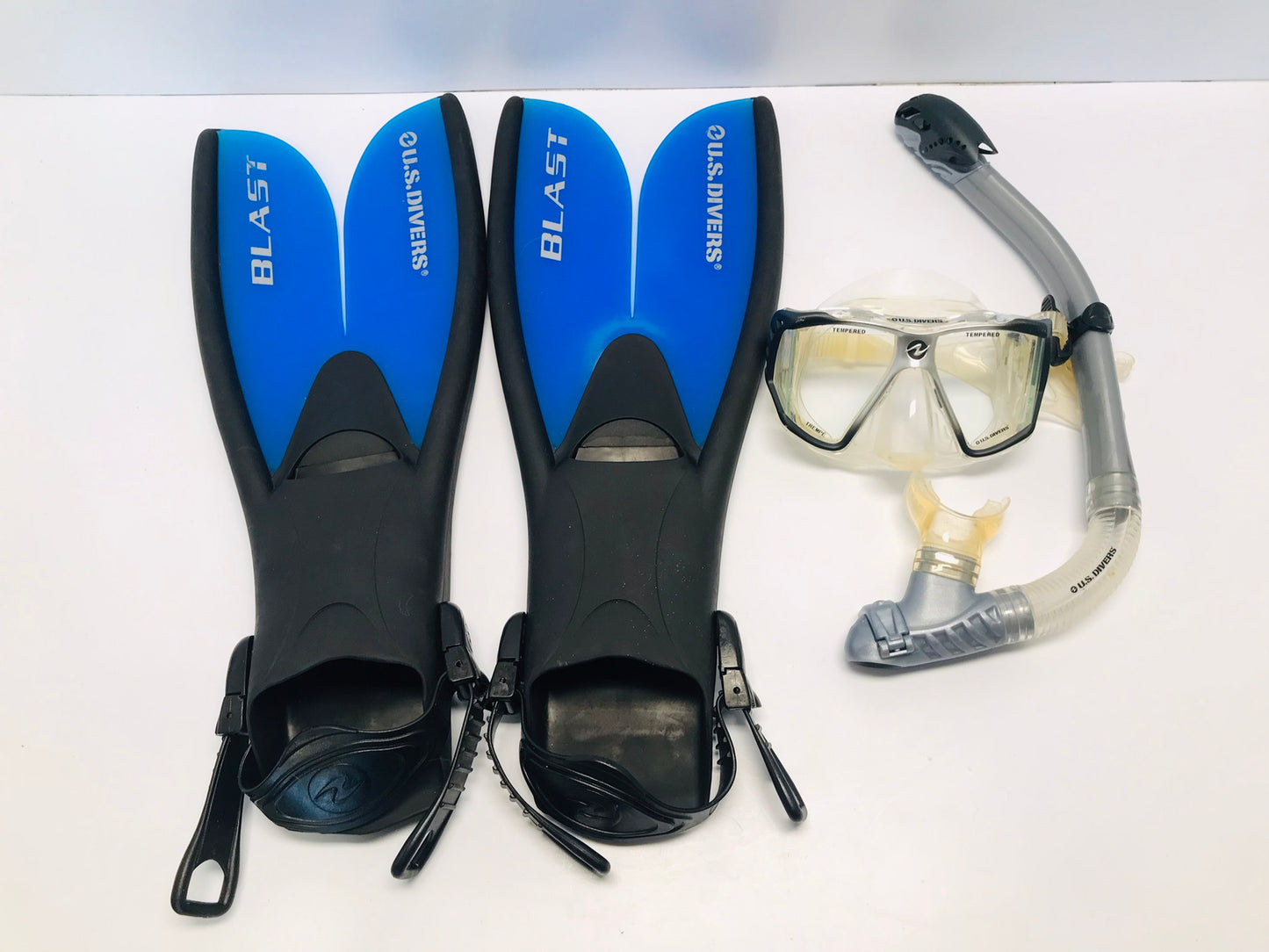 Snorkel Dive Fins Child Youth Size 3-6 Shoe US Divers Blue Black Excellent