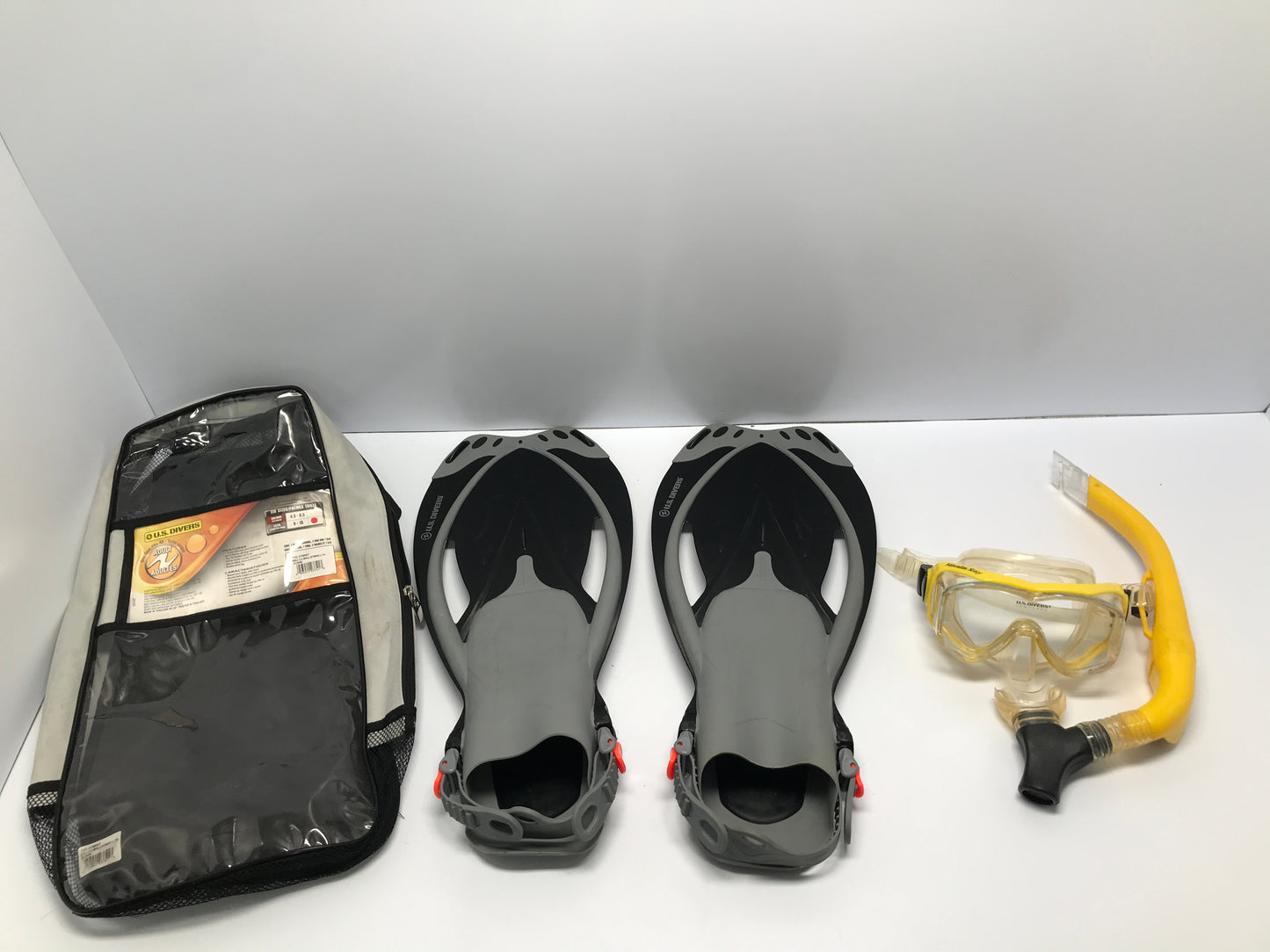 Snorkel Dive Fins Set Men's Size 9-13 Black Grey Yellow