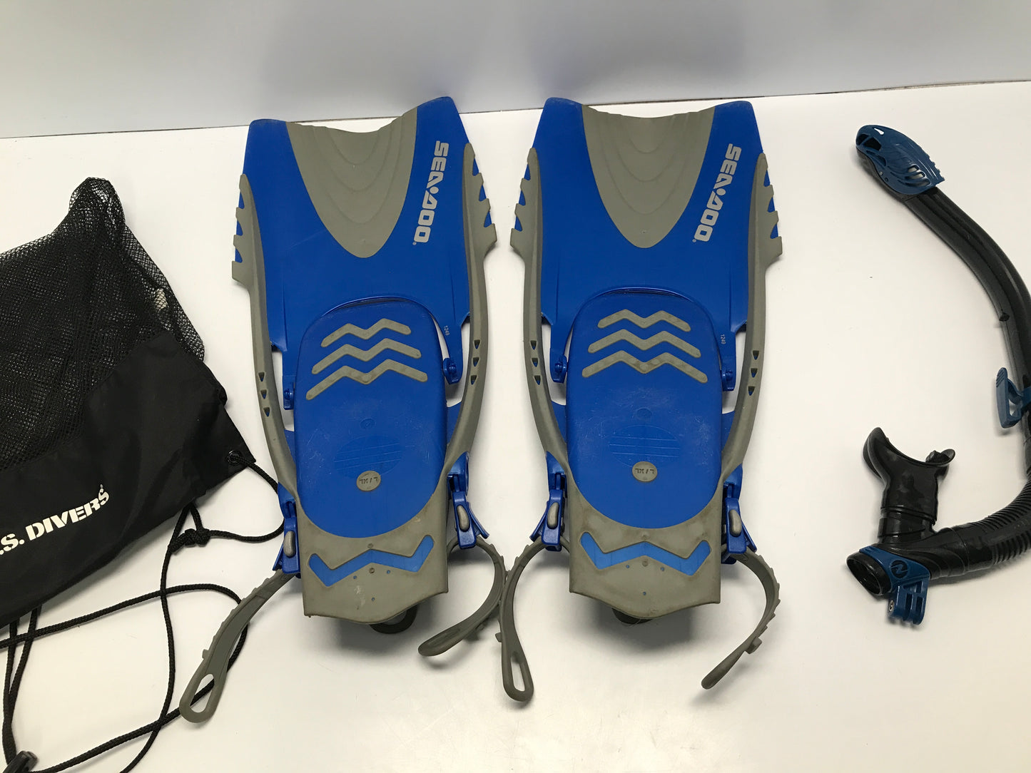 Snorkel Dive Fins Set Men's Size 9-13 Sea Doo Blue Grey Excellent