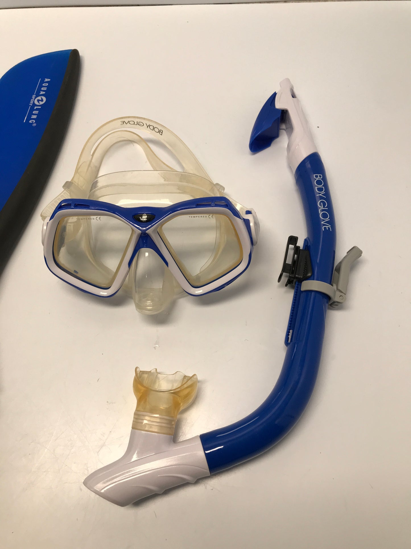 Snorkel Dive Swim Fins Set Child Size 1-4 Adjustable Body Glove Aqua Lung Blue Black Excellent