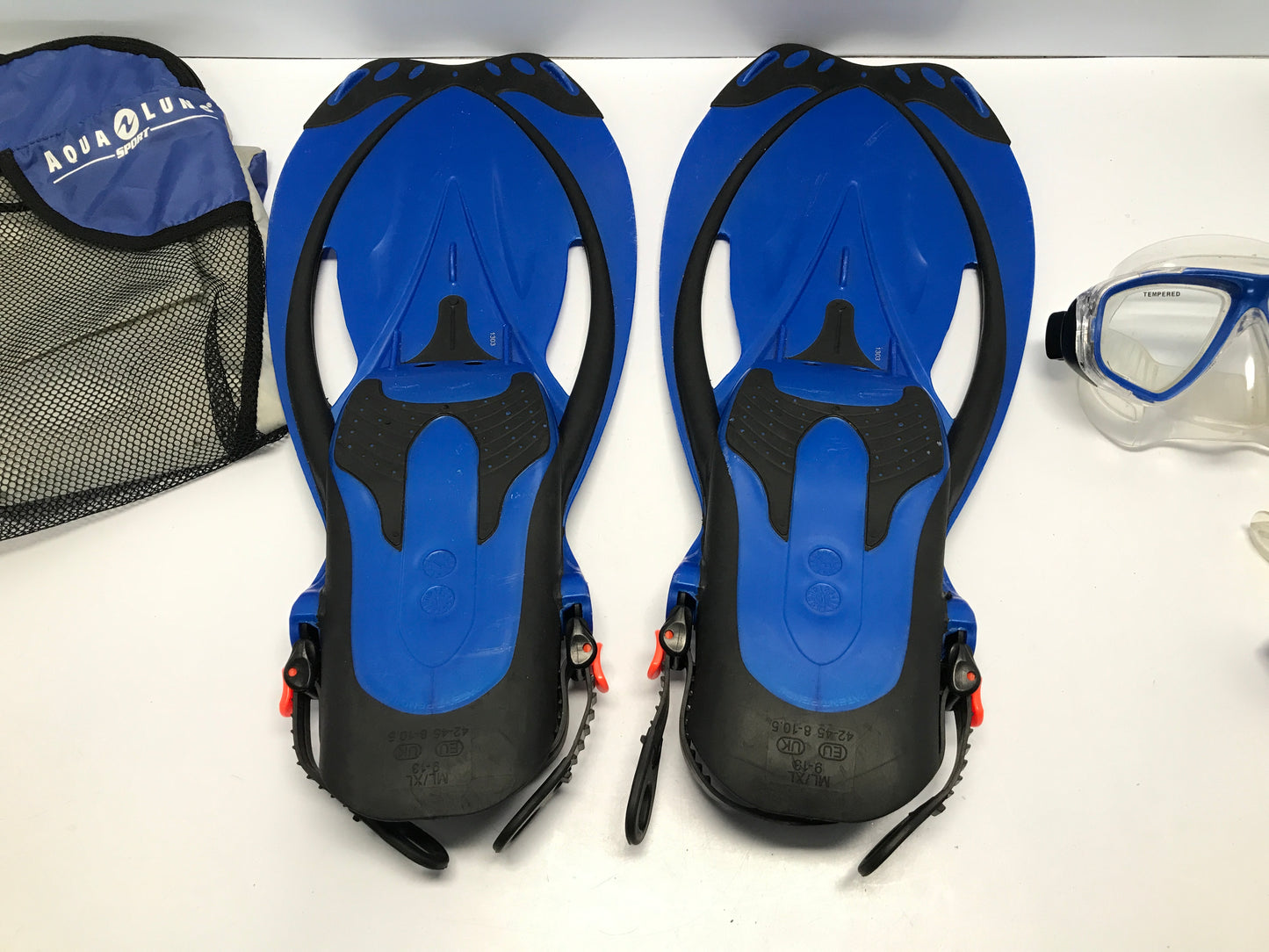 Snorkel Surf Fins Set Men's Size 9-13 Aqua Lung Blue Black Excellent