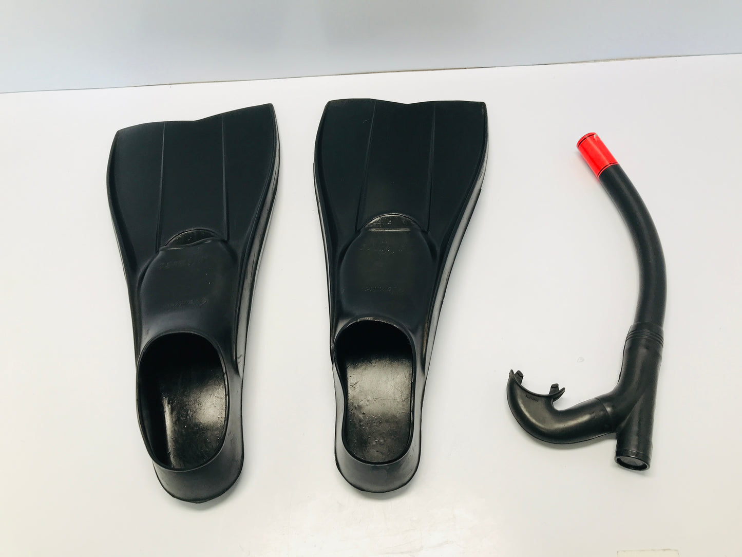 Snorkel Swim Surf Fins Set Men's Size 10-12 Adult   Black