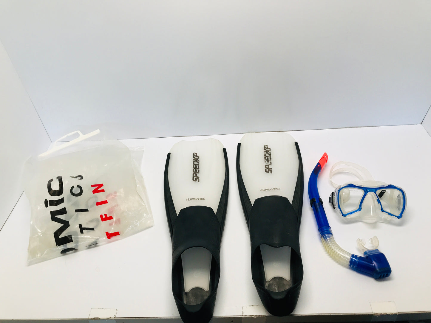 Swim Surf Fins Set Men's Size 12-13 Speedo Black Blue