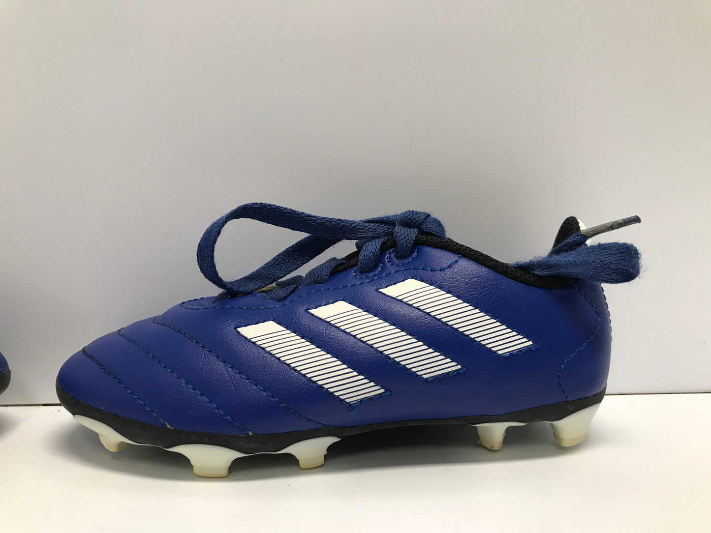 Soccer Shoes Cleats Child Size 10.5 Toddler Adidas Blue White Like New