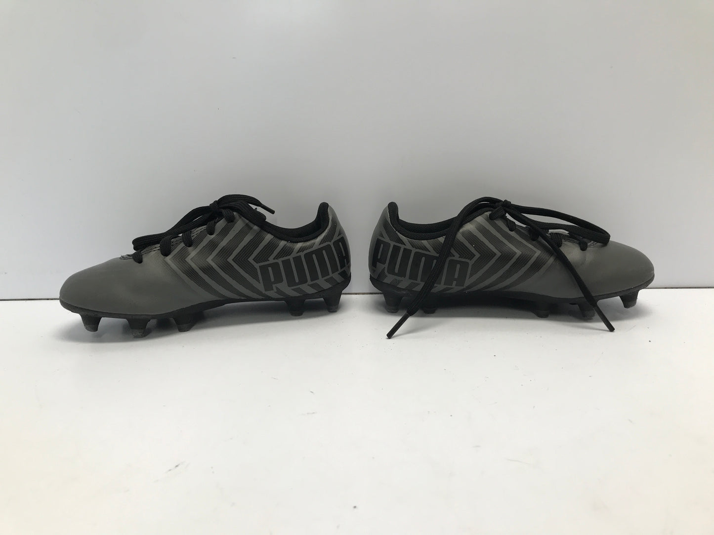 Soccer Shoes Cleats Child Size 12 Puma Black Grey Like New