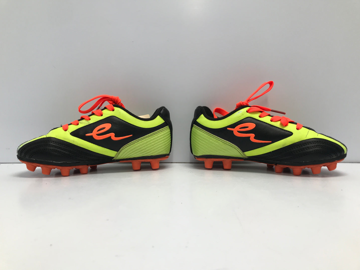 Soccer Shoes Cleats Child Size 13 Eletto Black Lime Pumpkin Like New
