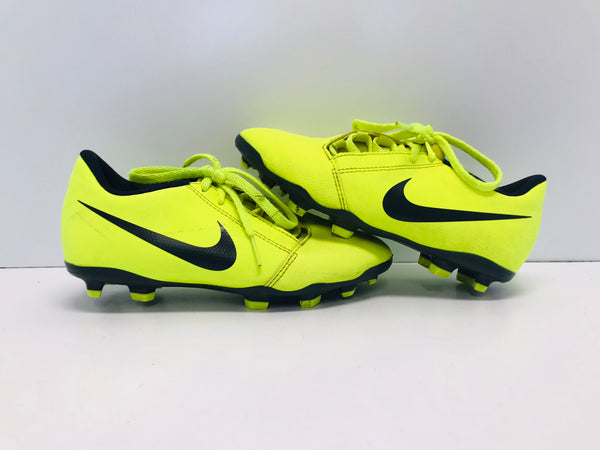 Soccer Shoes Cleats Child Size 1 Nike Lime Black  Excellent