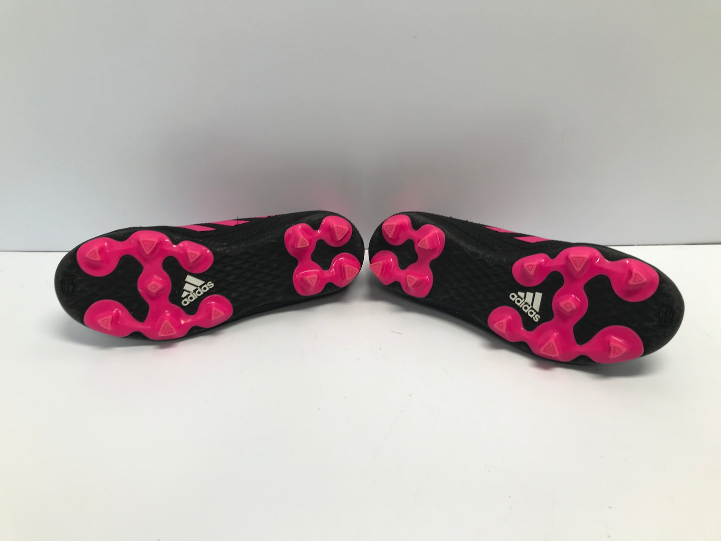 Soccer Shoes Cleats Child Size 2 Adidas Black Fushia Pink Like New