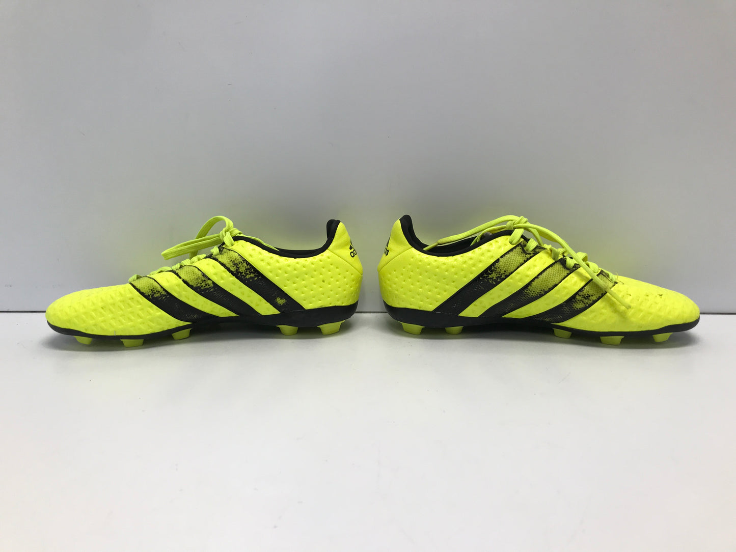 Soccer Shoes Cleats Child Size 2 Adidas Yellow Black
