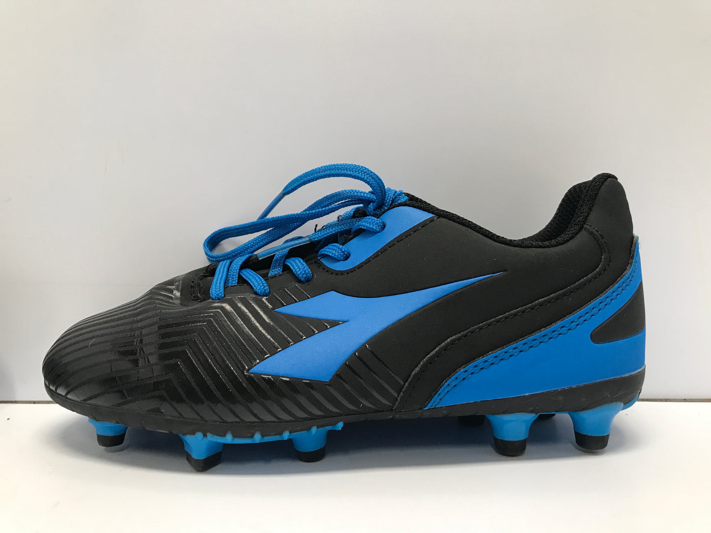 Soccer Shoes Cleats Child Size 2 Diadora Blue Black Like New