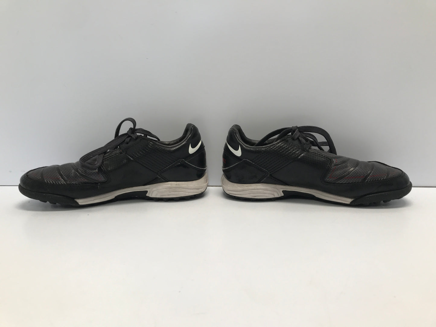 Soccer Shoes Cleats Child Size 2 Indoor Nike Total 90 Black Excellent