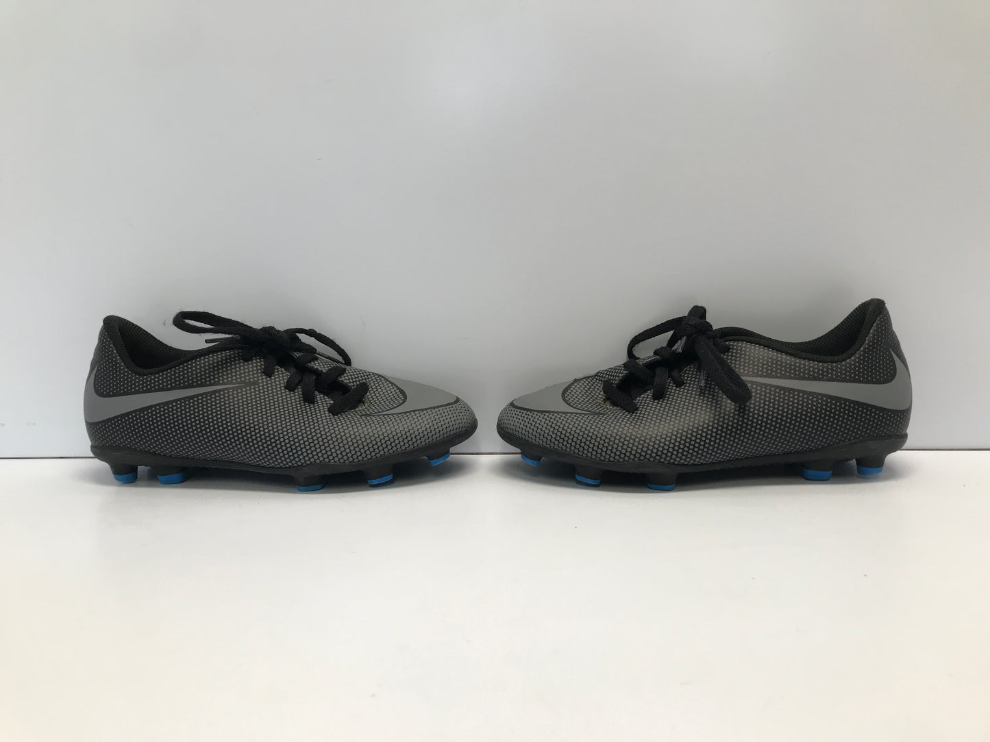 Soccer Shoes Cleats Child Size 2 Nike Grey Black Excellent