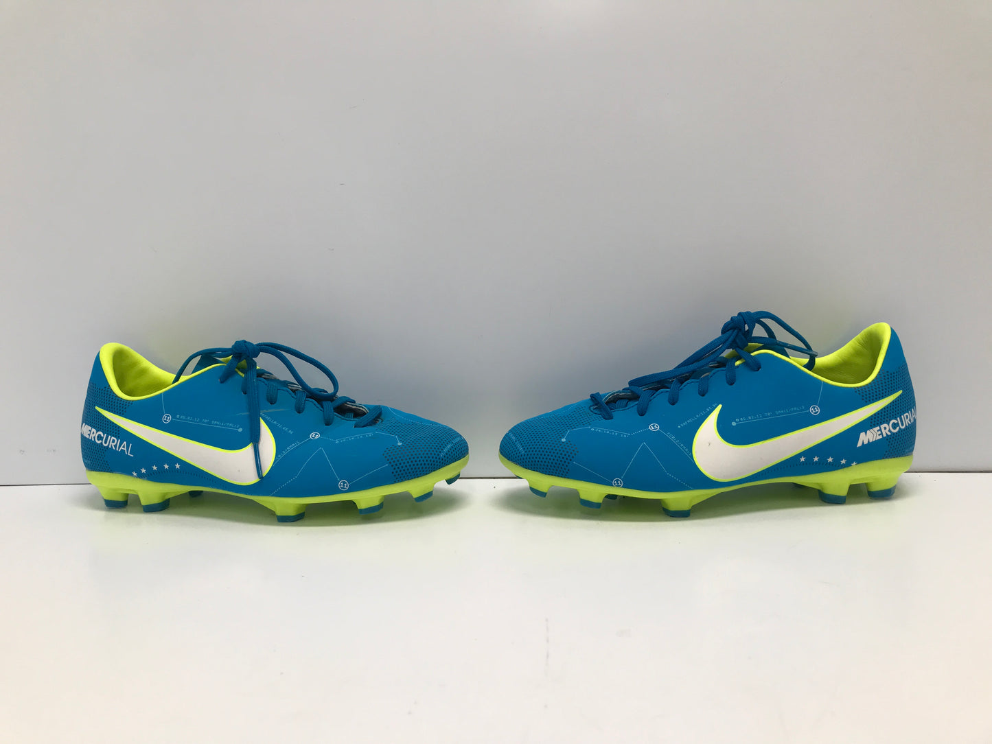 Soccer Shoes Cleats Child Size 2 Nike Neymar Mercurial Blue Lime Like New