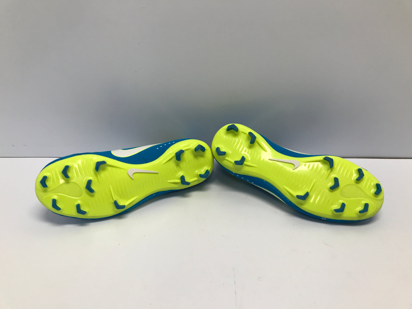 Soccer Shoes Cleats Child Size 2 Nike Neymar Mercurial Blue Lime Like New