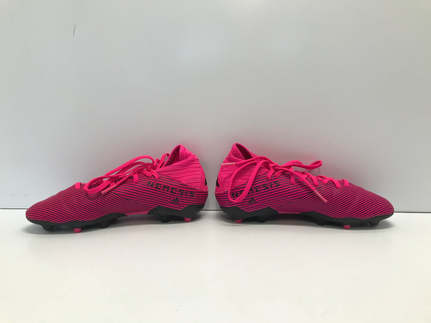 Soccer Shoes Cleats Child Size 3 Adidas Nemeziz Pink Black Slipper Foot Excellent