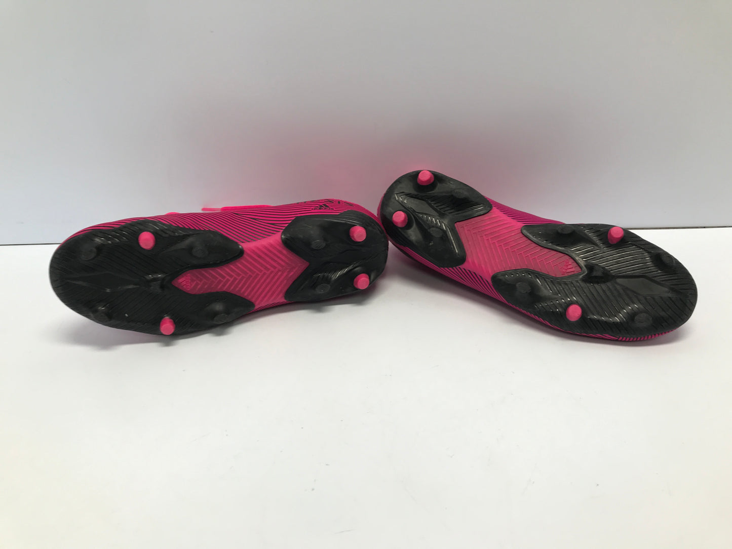 Soccer Shoes Cleats Child Size 3 Adidas Nemeziz Pink Black Slipper Foot Excellent