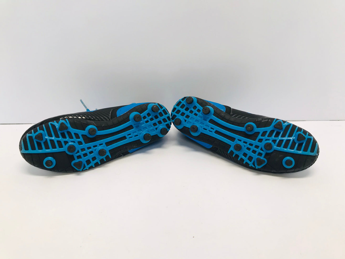 Soccer Shoes Cleats Child Size 3 Black Blue New Demo Model