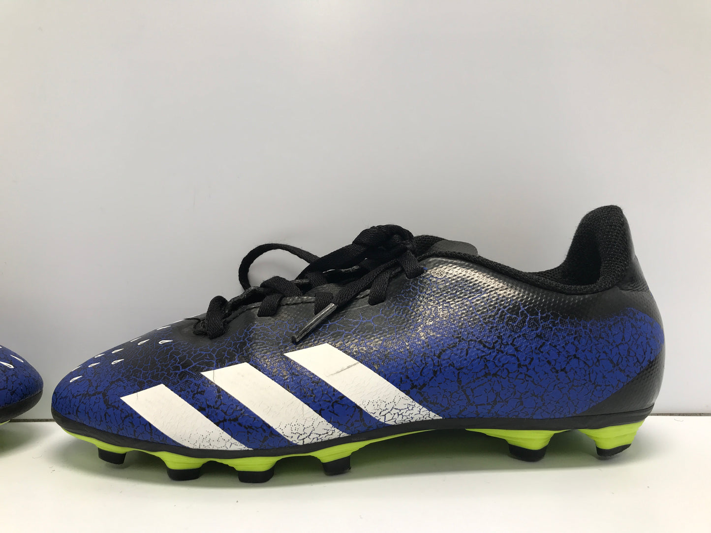 Soccer Shoes Cleats Child Size 4 Adidas Prediter Rain Black Blue Lime Like New