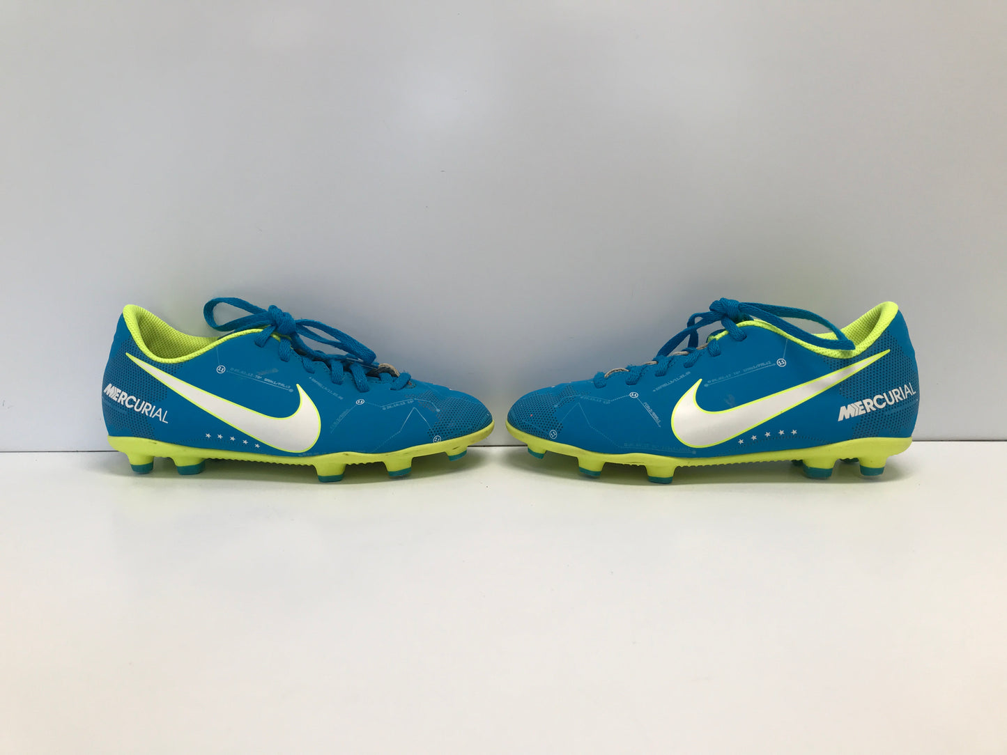 Soccer Shoes Cleats Child Size 4 Nike Neymar Mercurial Blue Lime Excellent