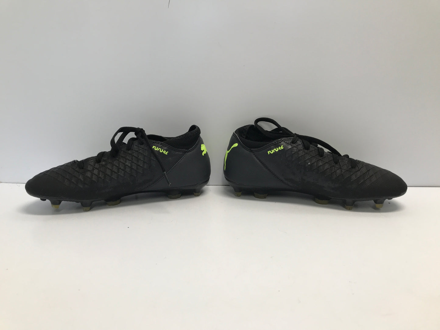 Soccer Shoes Cleats Child Size 4 Puma Future Black Lime Slipper Foot Excellent