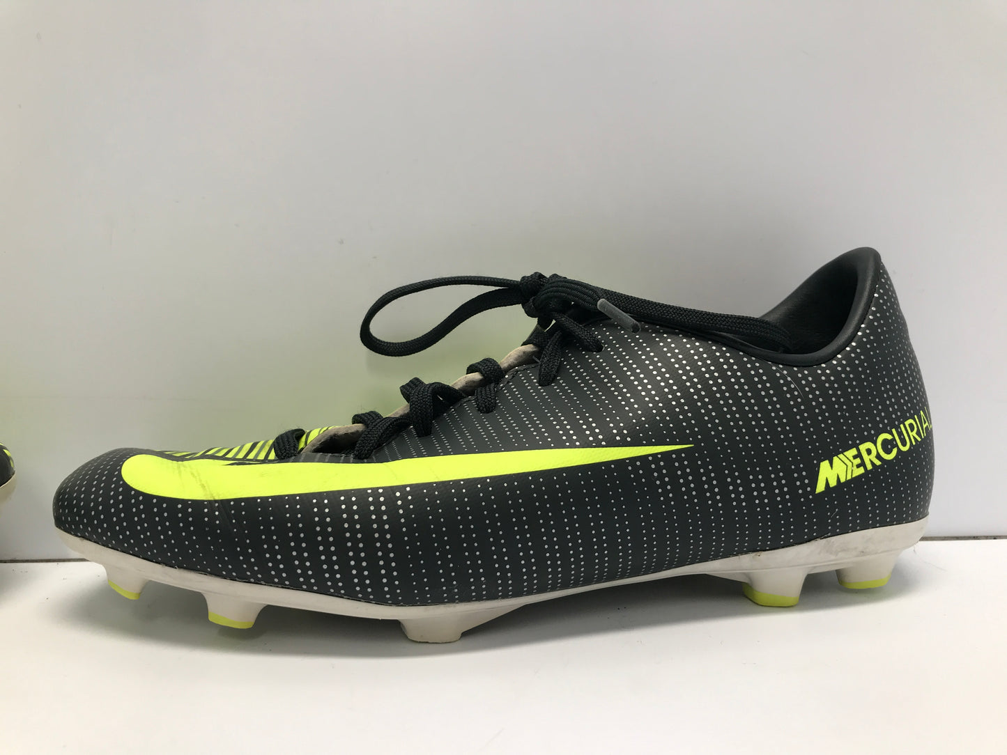Soccer Shoes Cleats Child Size 5 Youth Nike Mercurial CR7 Grey Lime Outstanding Quality