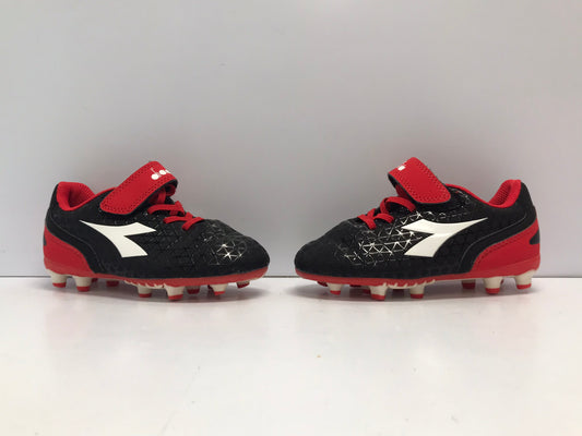 Soccer Shoes Cleats Child size 11 Toddler Diadora Red Black Like New