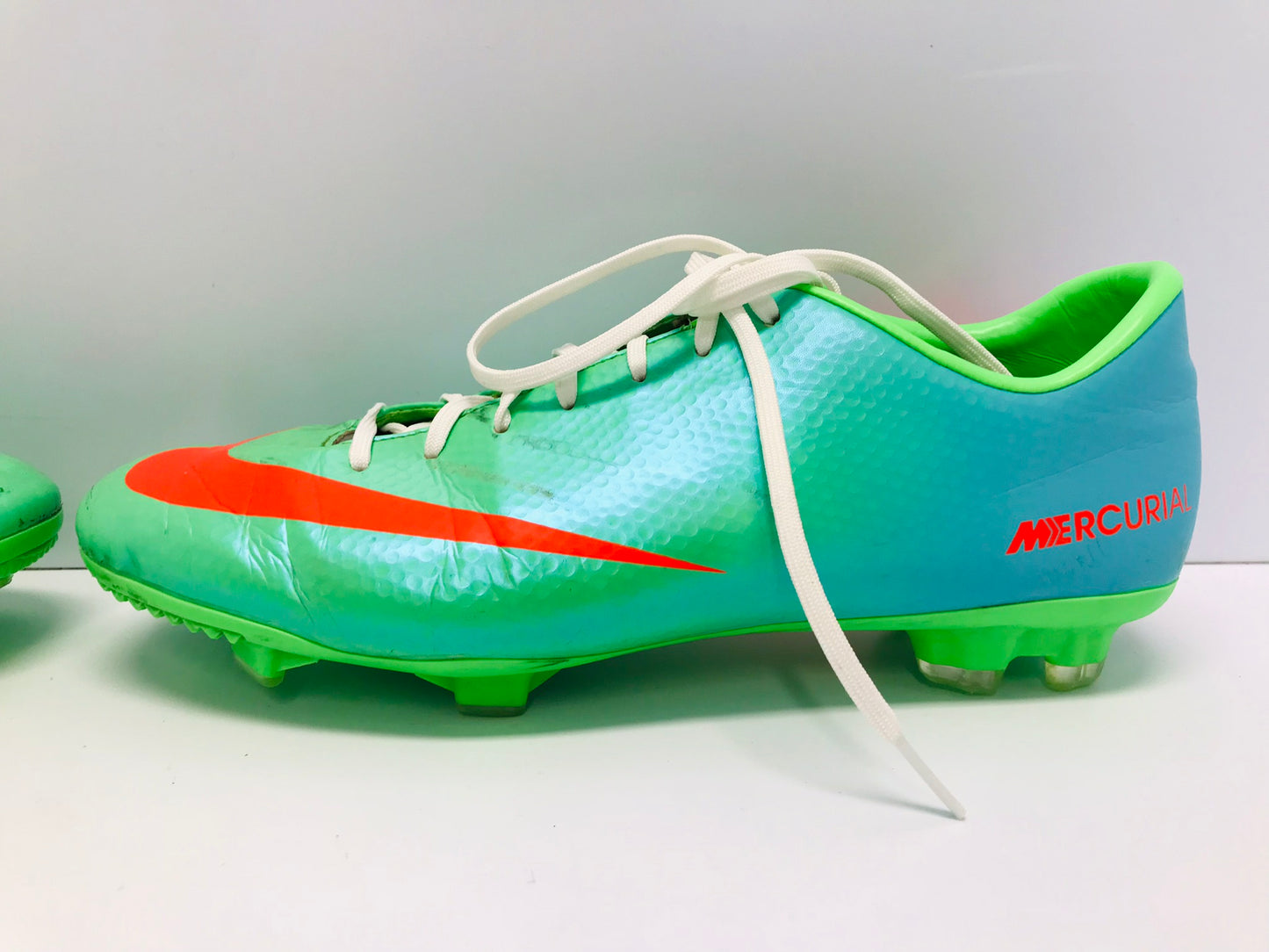Soccer Shoes Cleats Men's Size 10.5 Nike Lime Orange Few Marks
