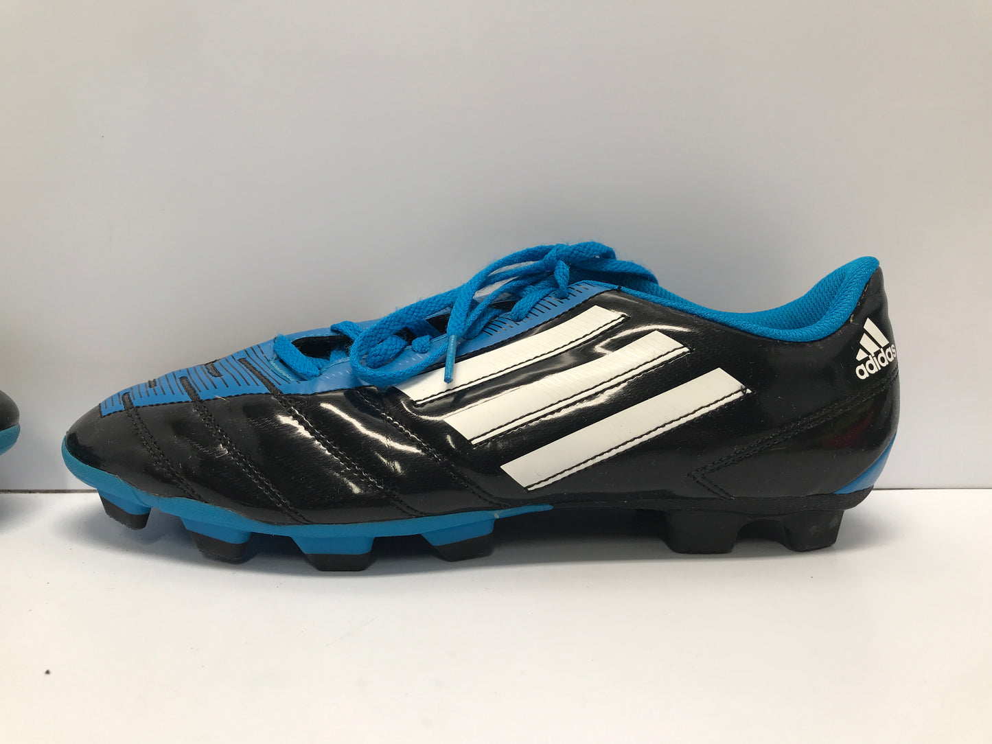 Soccer Shoes Cleats Men's Size 10 Adidas Blue Black Like New