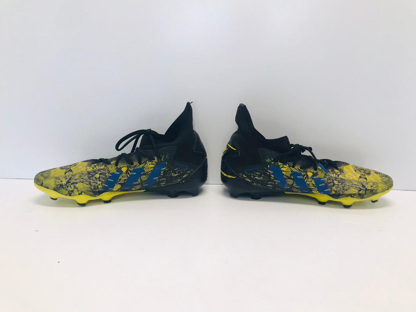 Soccer Shoes Cleats Men's Size 10 Adidas Preditor Xmen Marvel Freak .3 Wolverine Slipper Foot Blue Black Yellow
