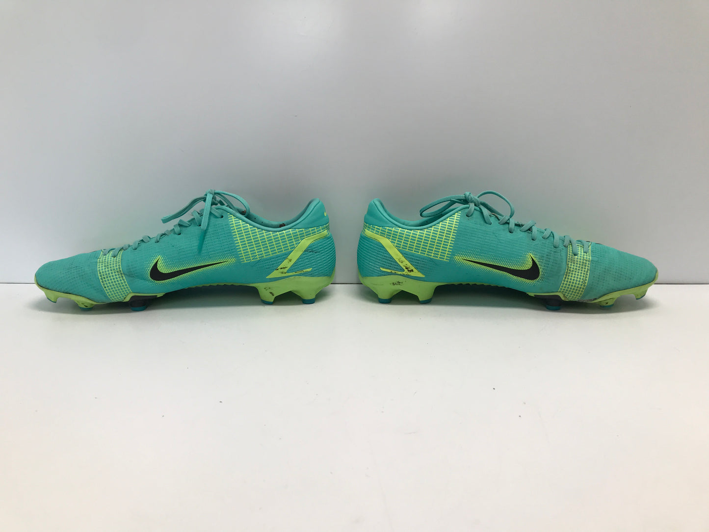 Soccer Shoes Cleats Men's Size 10 Nike Mercurial Aqua Blue Lime Minor Wear