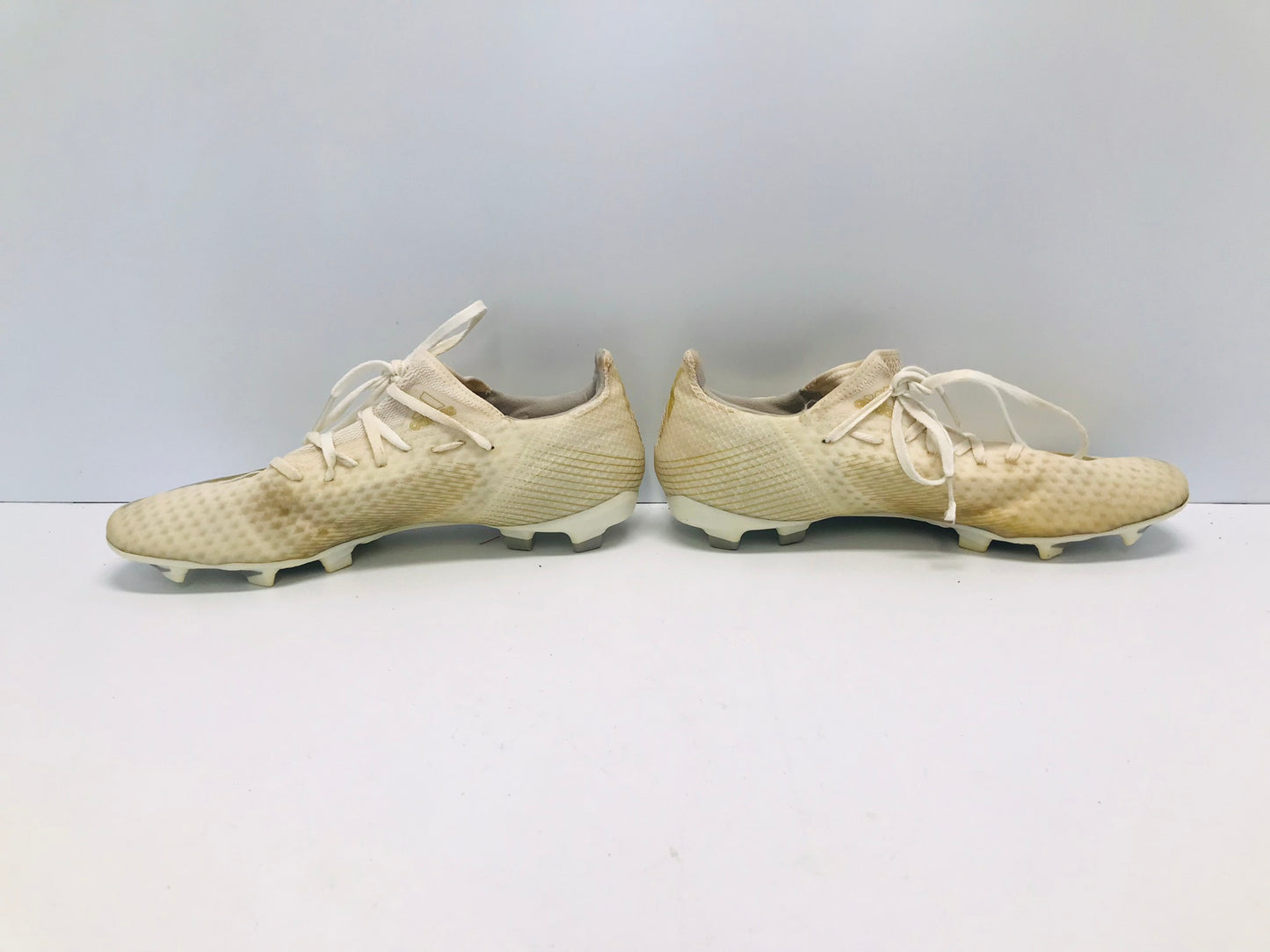 Soccer Shoes Cleats Men's Size 11.5 Adidas Creme  and Gold