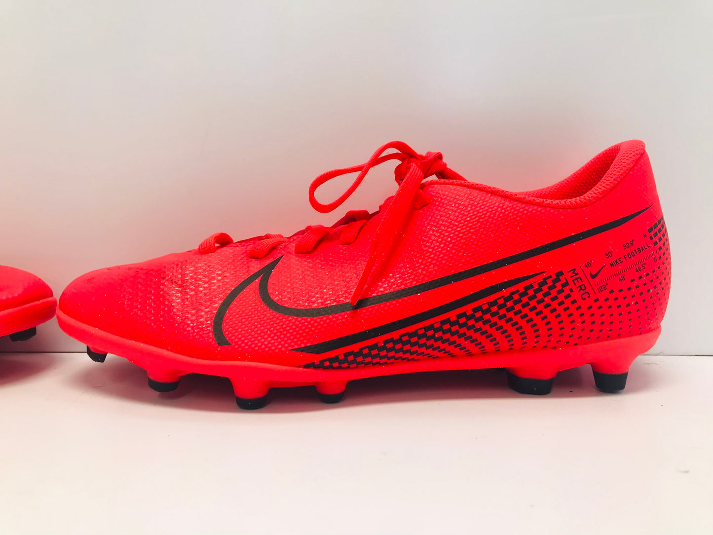 Soccer Shoes Cleats Men's Size 7.5 Nike Mercurial  Tangerine Black Excellent