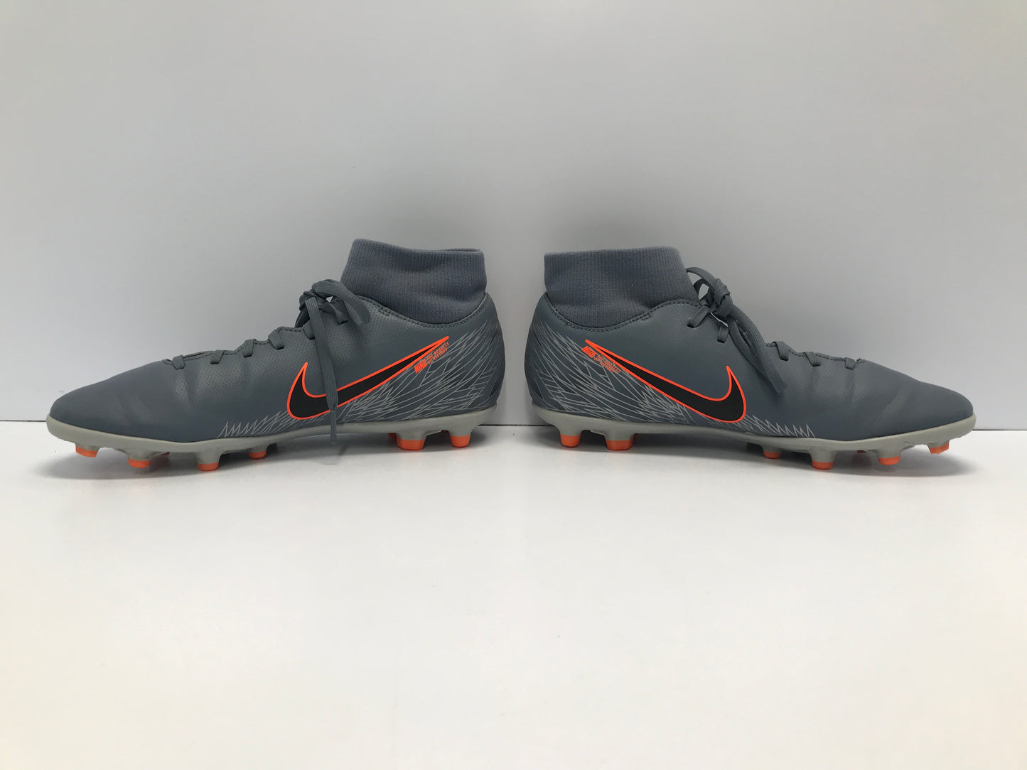 Soccer Shoes Cleats Men's Size 8.5 Nike Mercurial With Slipper Foot Grey Orange Excellent