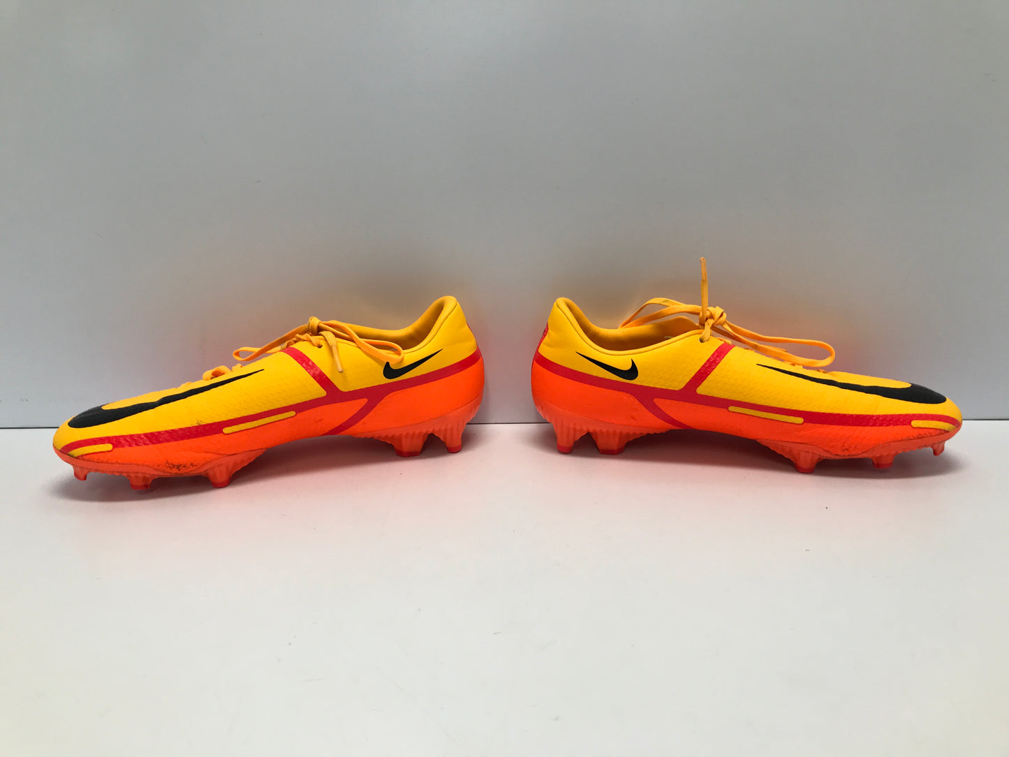 Soccer Shoes Cleats Men's Size 8 Nike Phantom Lime Orange Black Excellent