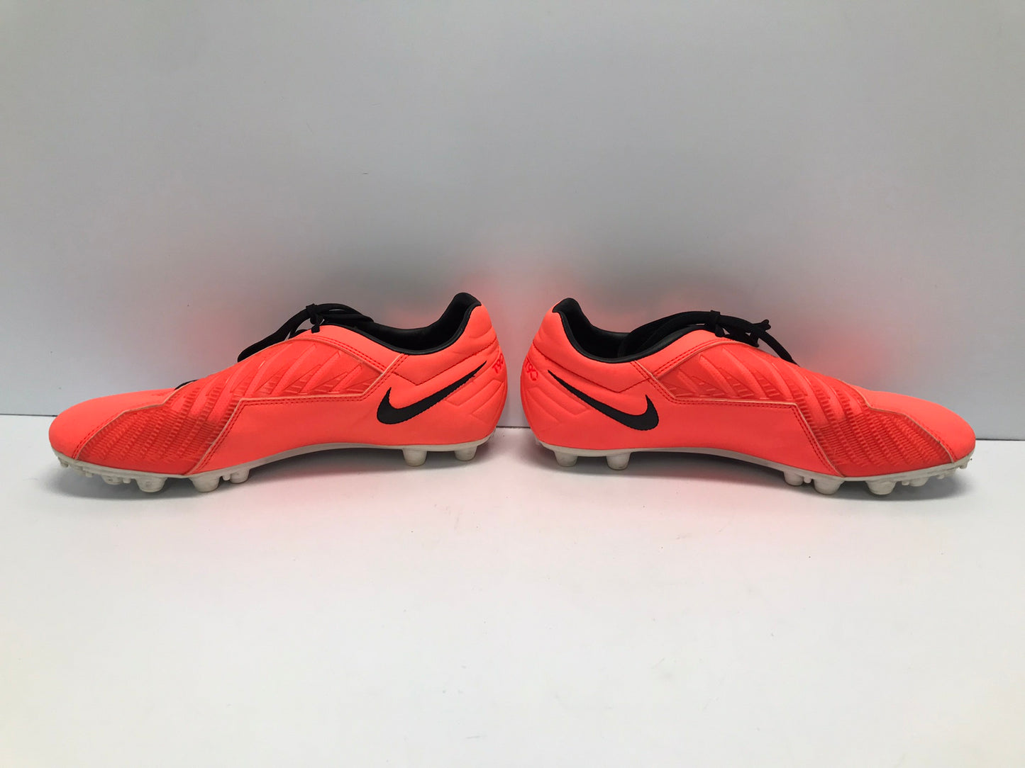 Soccer Shoes Cleats Men's Size 9.5 Nike Total Outstanding Quality Tangerine Black