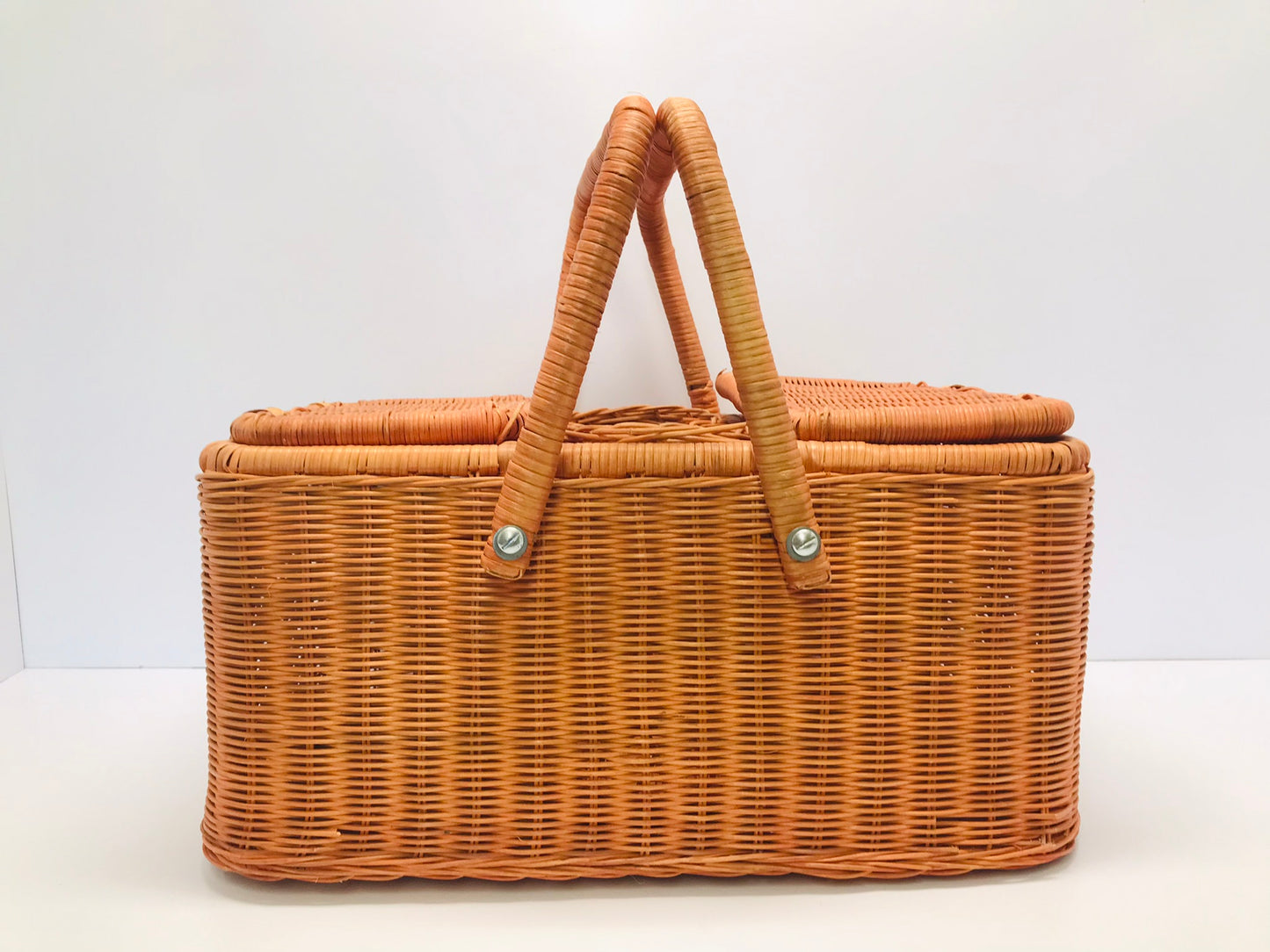 Vintage 1960's Wicker Rattan Picnic Basket 20x12x11 inch Double Sided  Cottage RV Camping Family Size