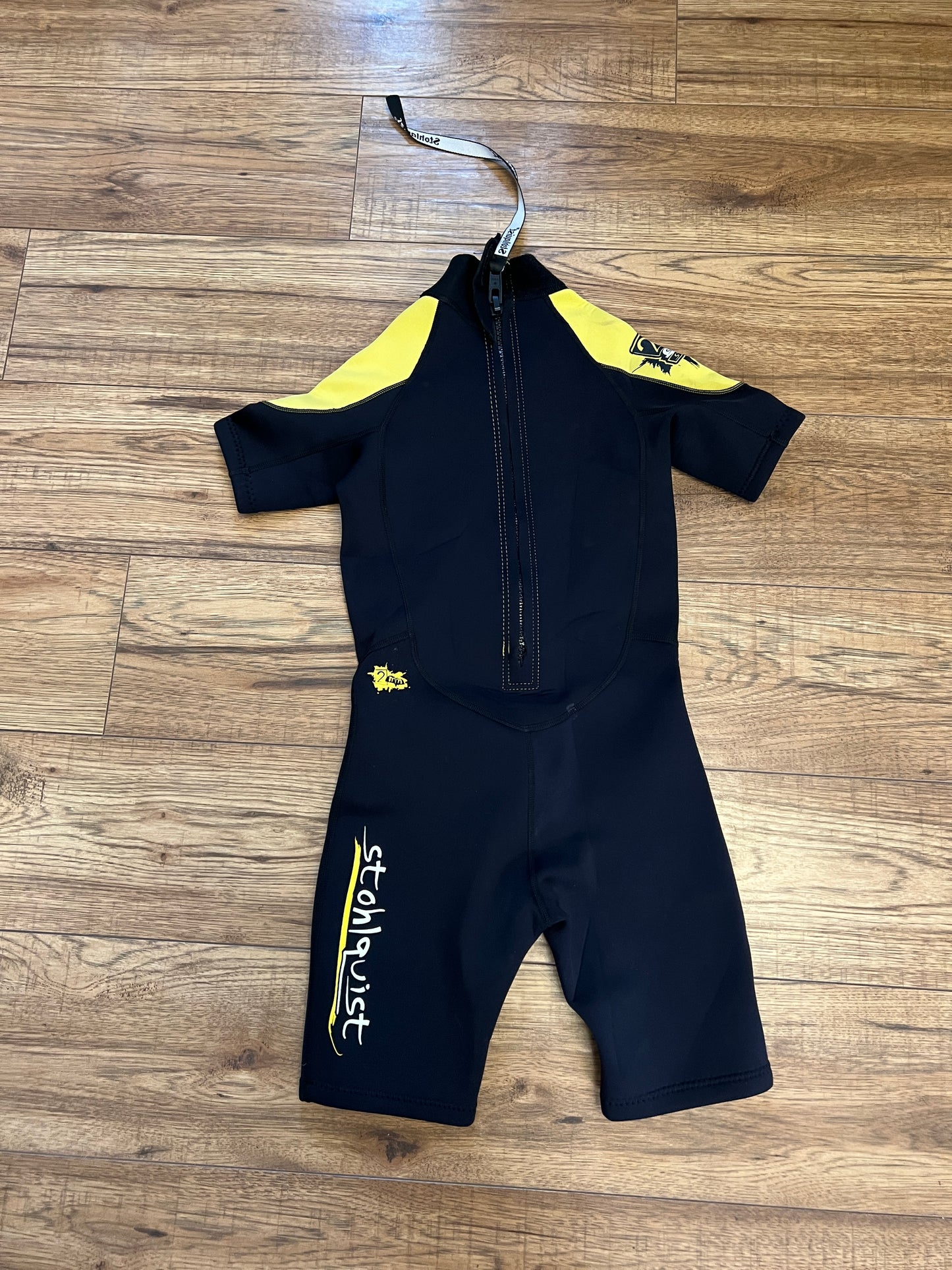 Wetsuit Child Size Large 7-8 Stohlquist Black Yellow 2-3mm Neoprene Excellent