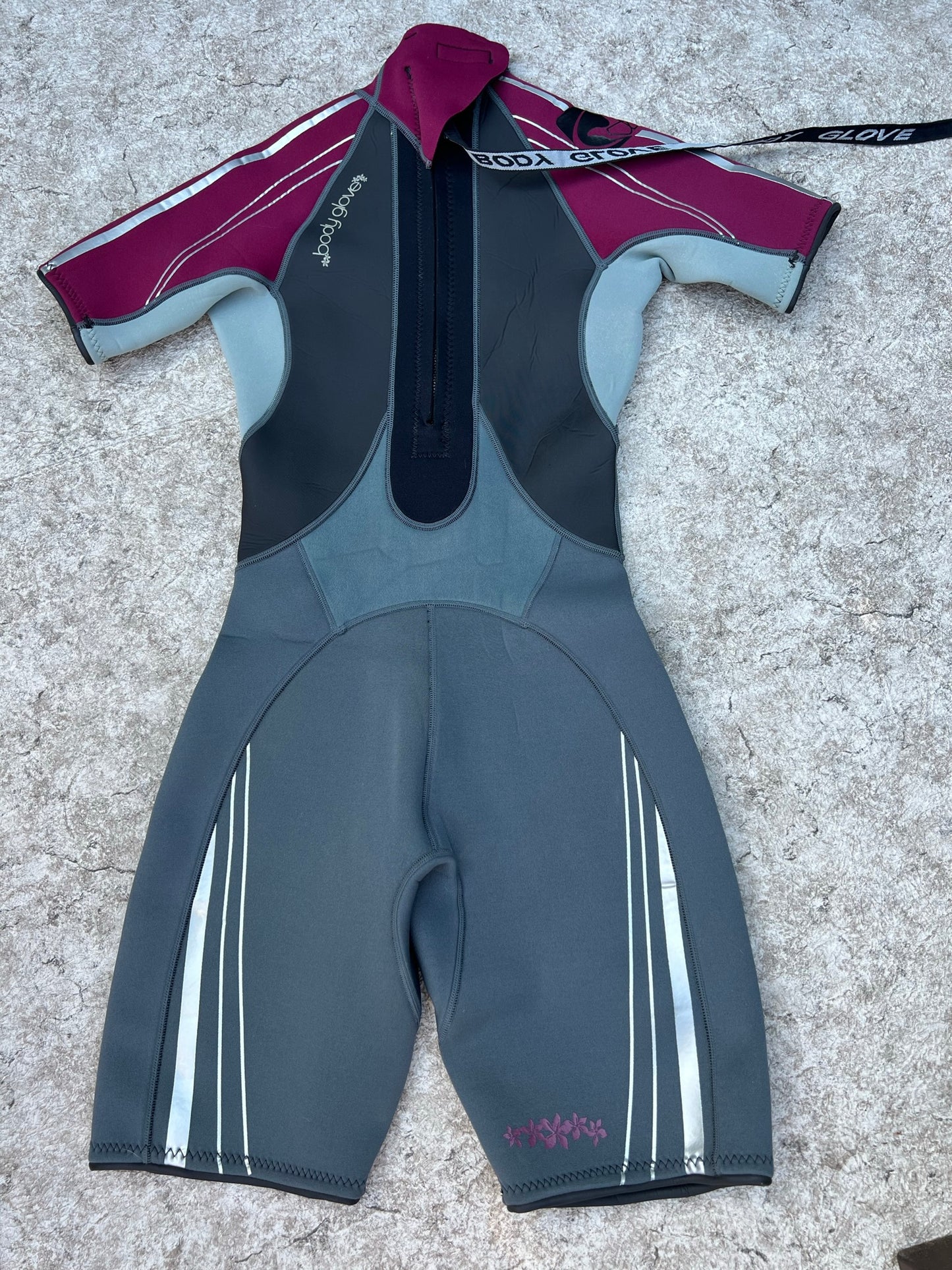 Wetsuit Ladies Size 7-8 Body Glove 2-3 mm Neoprene Grey Raspberry Like New