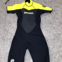 Wetsuit Ladies Size 9-10 Sea Doo Black Yellow  2-3 mm Excellent
