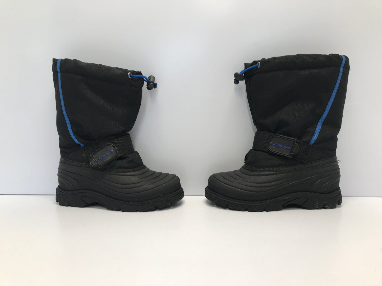 Winter Boots Child Size 13 Outbound With Liner Like New Black Blue