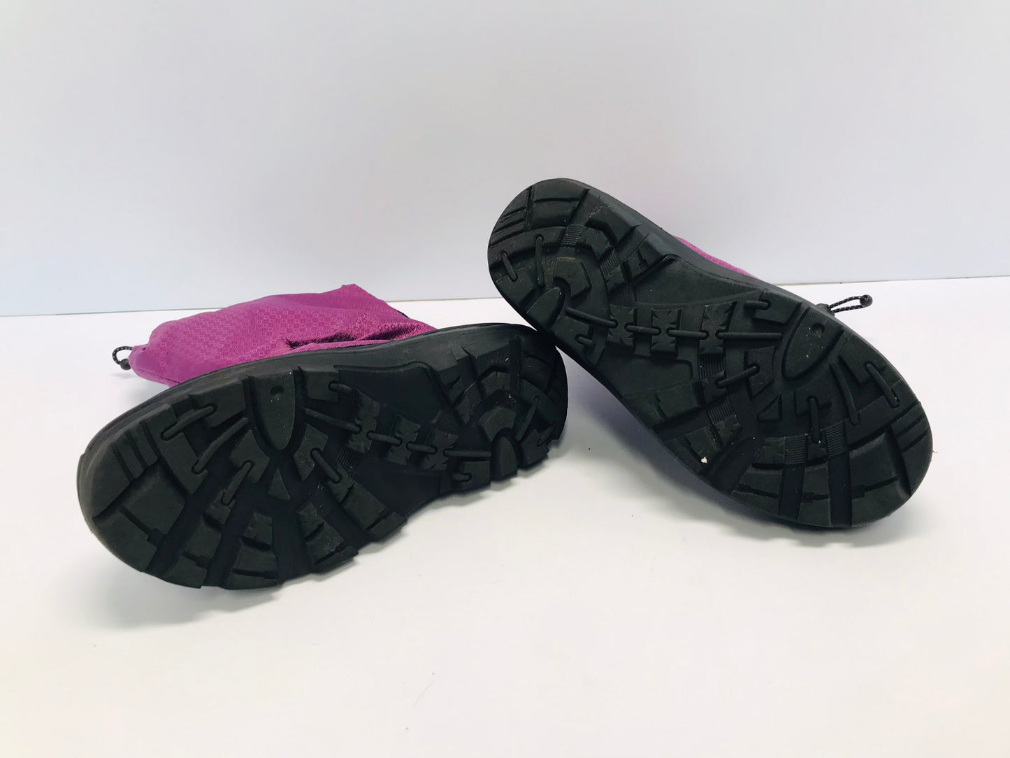 Winter Boots Child Size 4 Outback With Liner Waterproof Rubber Soles Black Purple Excellent