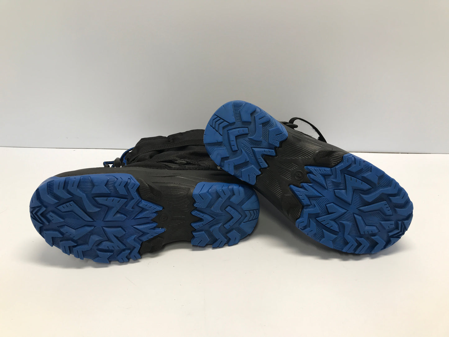 Winter Snow Boots Child Size 4 Ice Fields Black Blue Fleece Lined