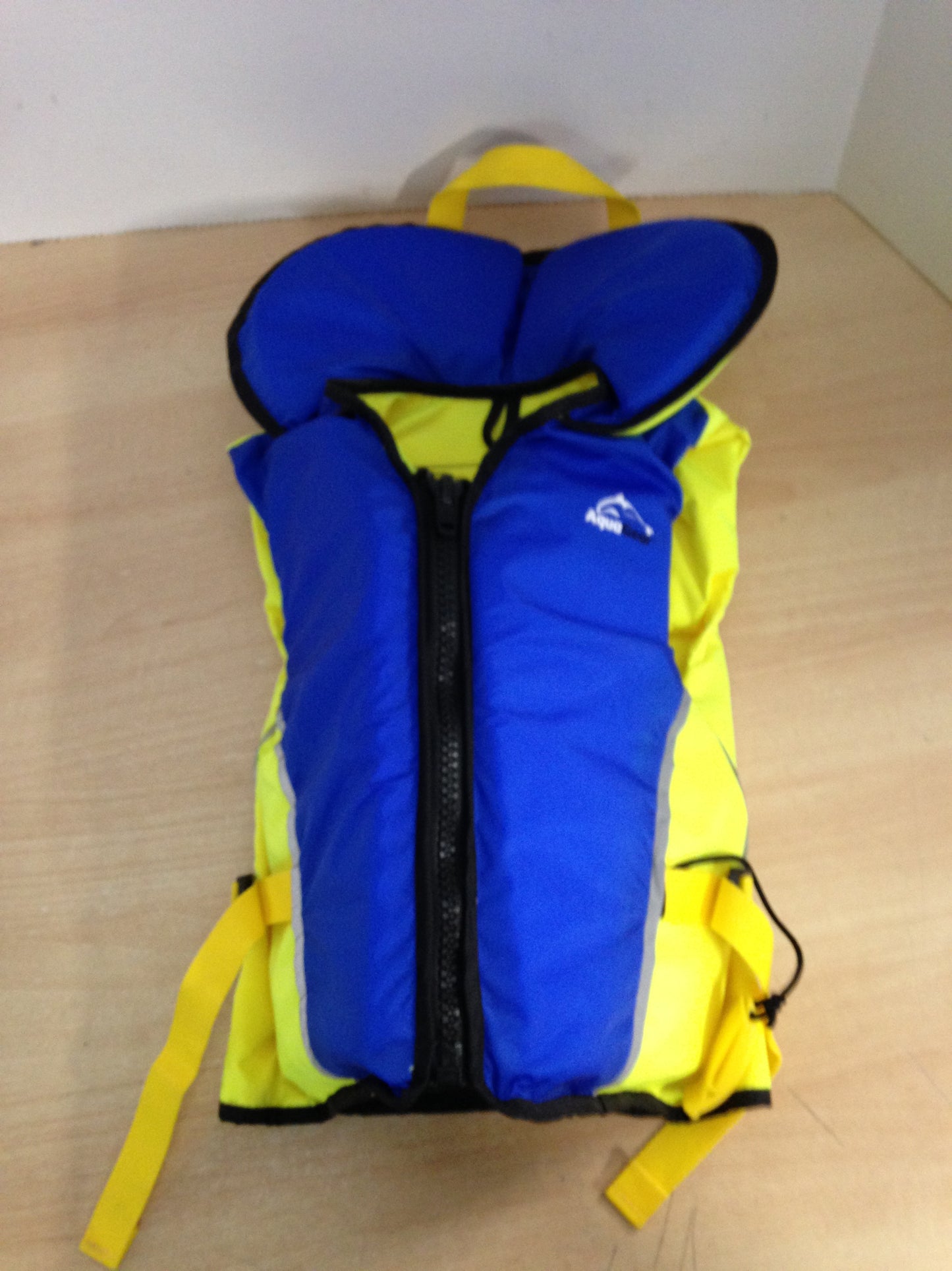 Life Jacket Child Size 60-90 lb Youth Aqua Gear Adjustable New Demo Model
