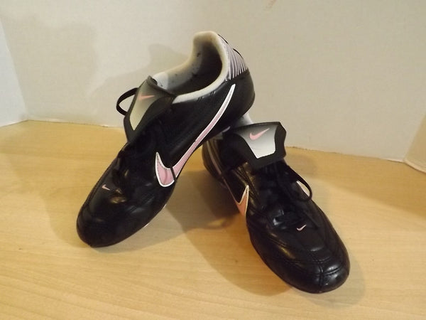 Soccer Shoes Cleats Child Size 4 Nike Black Pink