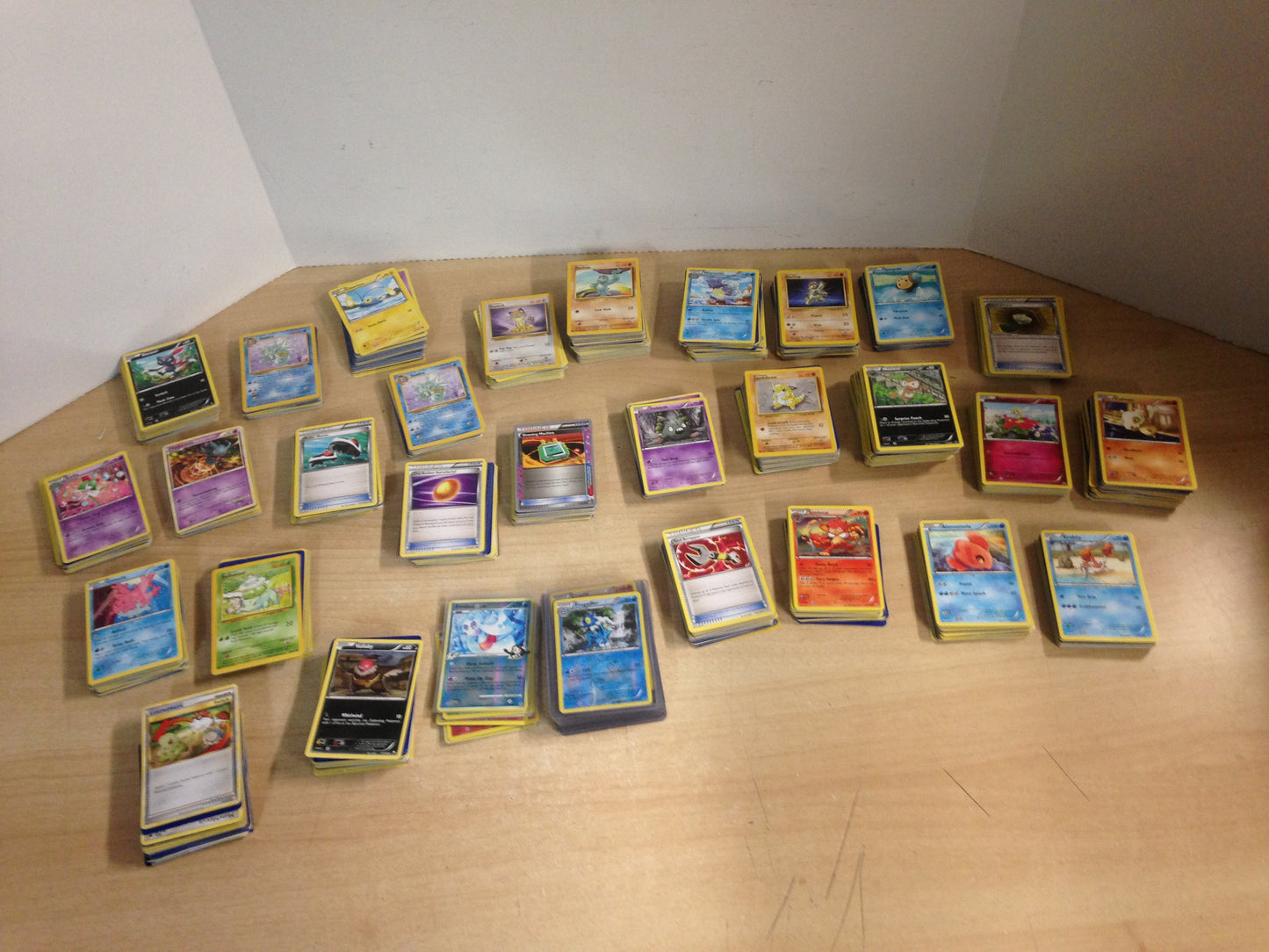 Huge Vintage and Modern Pokemon Cards 1193 in Total