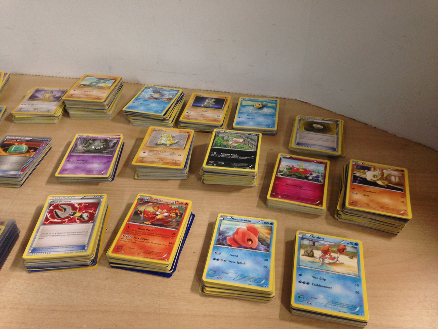 Huge Vintage and Modern Pokemon Cards 1193 in Total