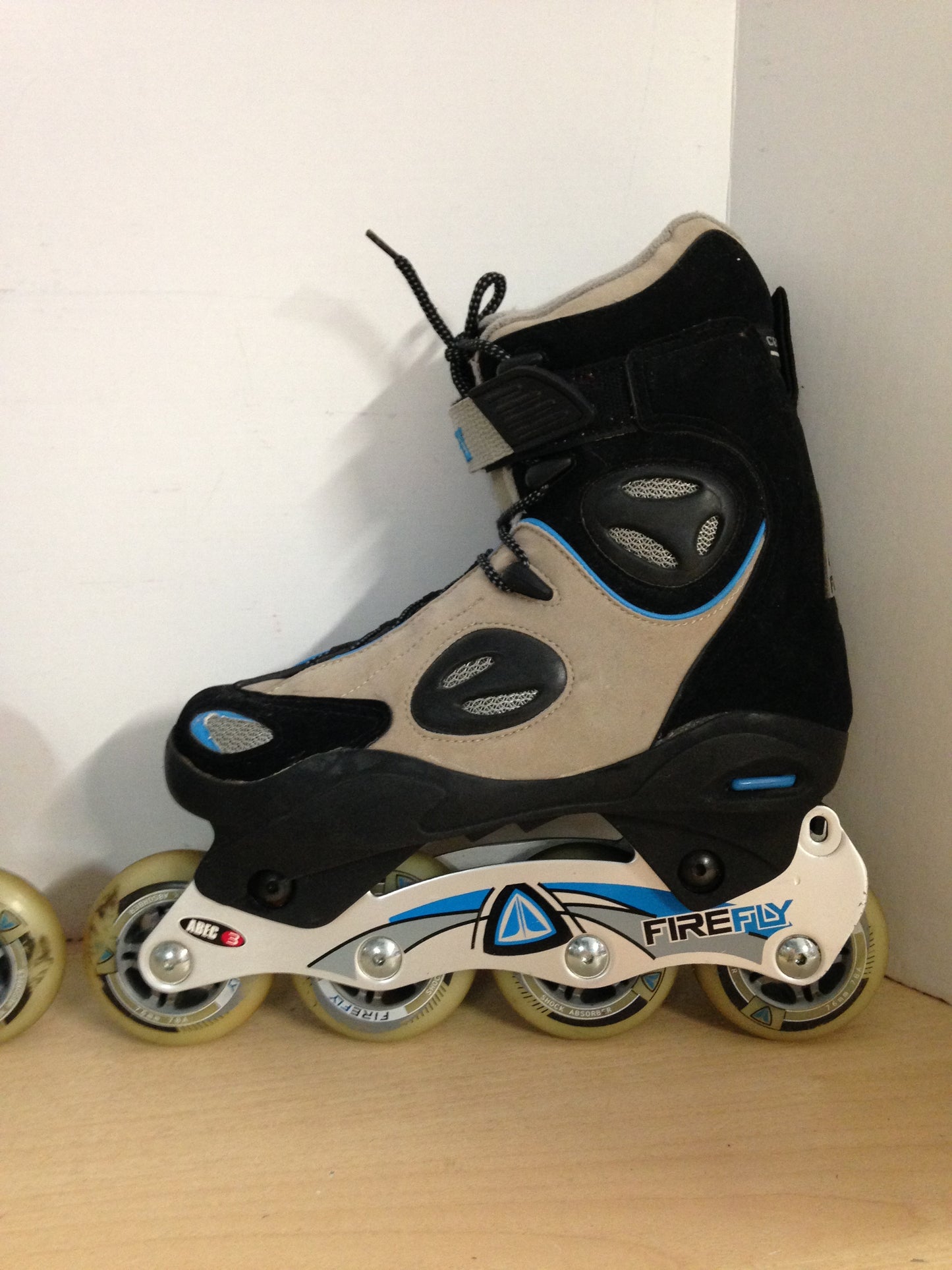 Inline Roller Skates Ladies Size 7 Firefly Blue Black Excellent