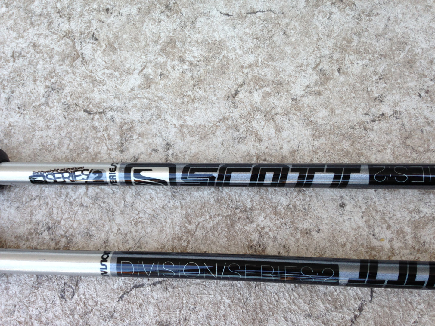 Ski Poles Adult Size 48 inch Scott Series 2 Black Chrome Rubber Handles As New
