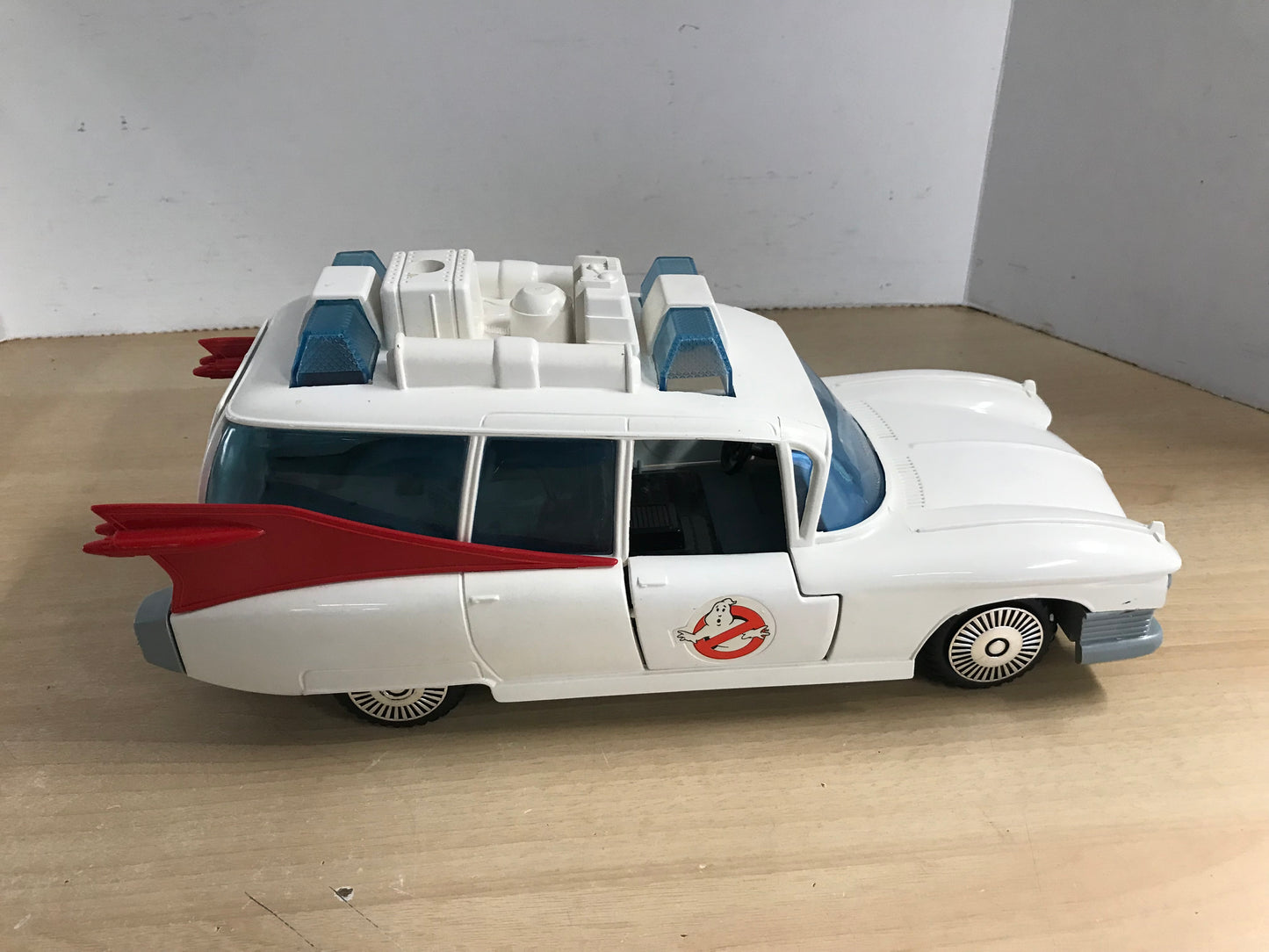 1984 Vintage Ghostbusters Car RARE 16 inch