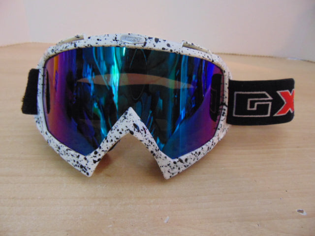 Ski Goggles Adult Size GTX Black White Red New Demo Model